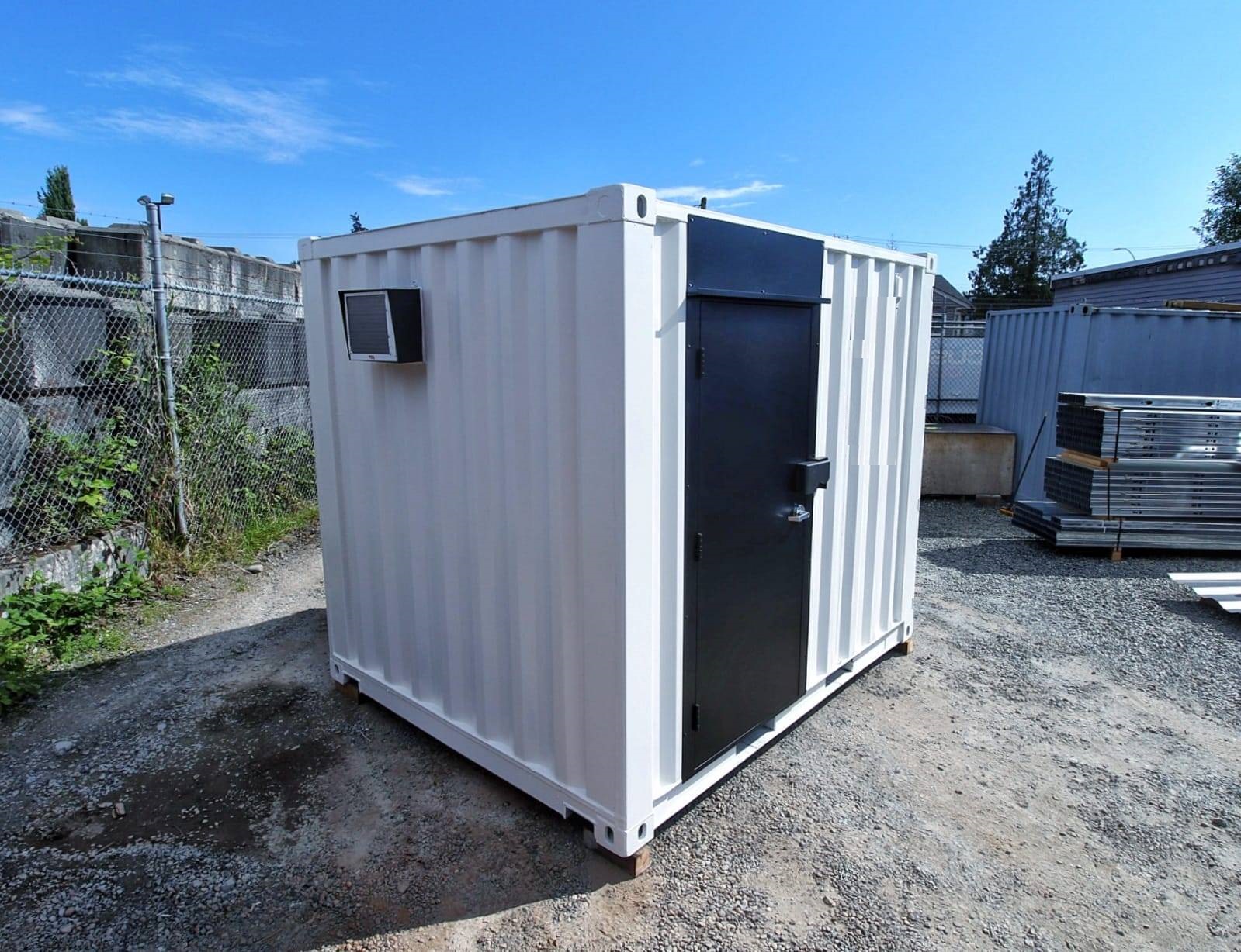 “Projector Room” for a Drive-in Movie Theatre - Backstorage Containers