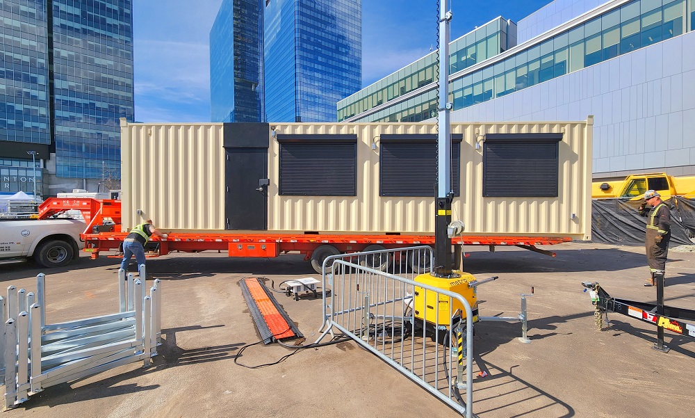 40’HC VIP Area with Patio for the Oilers - Backstorage Containers