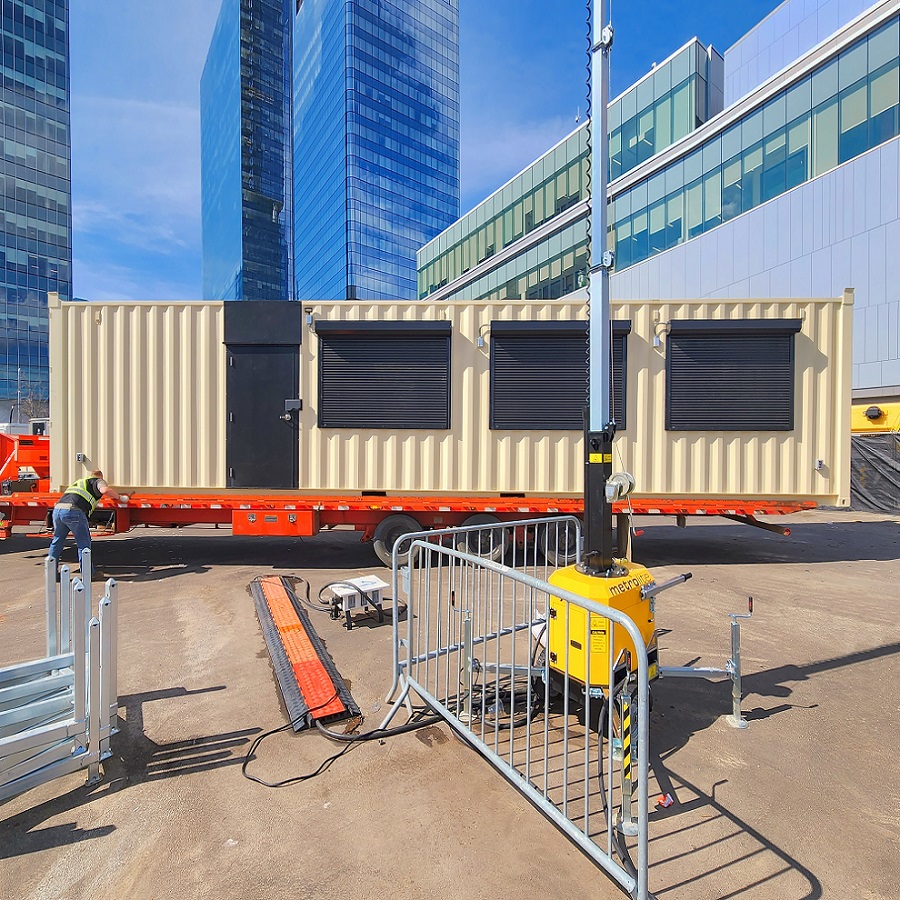 40’HC VIP Area with Patio for the Oilers - Backstorage Containers