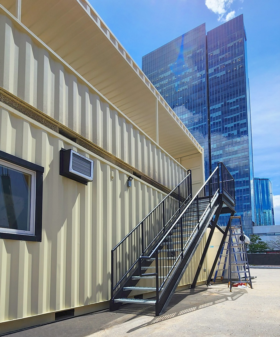 40’HC VIP Area with Patio for the Oilers - Backstorage Containers